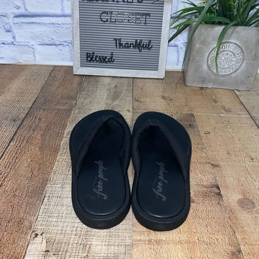 Free People Wonderland Flip Flop